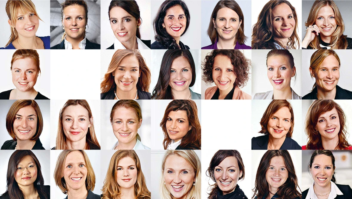 Porträtcollage von 20 Frauen in Business-Outfits.