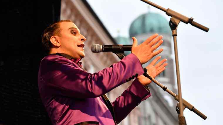 Matthew Grills and friends "Broadway and more... part deux" auf der Open-Air-Bühne Kardinal-Faulhaber-Straße