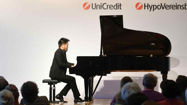 Yi Lin Jiang, Young Steinway Artist, im Literaturhaus