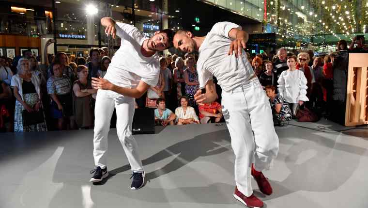 Choreographie von Maged Mohamed Stimmenstrahl Trio zu Pétrouchka 